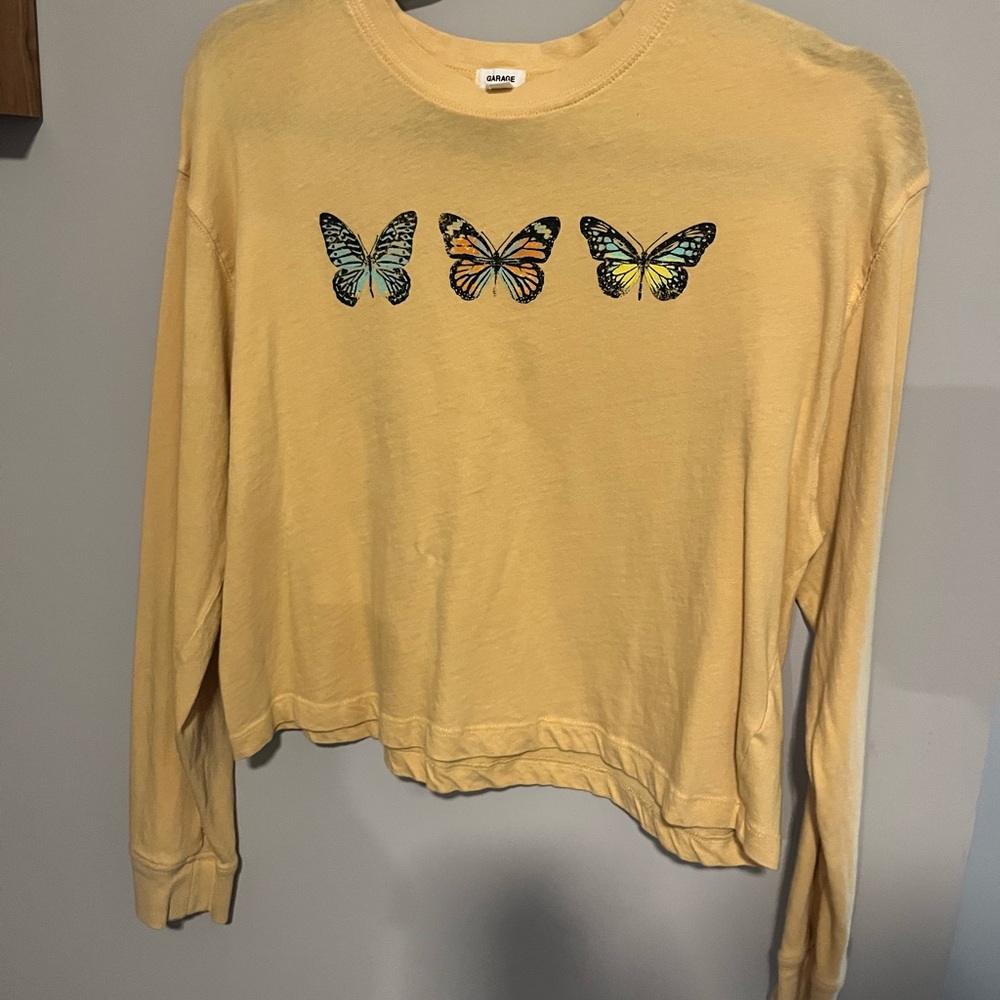 - Garage Butterfly Cropped Long Sleeve